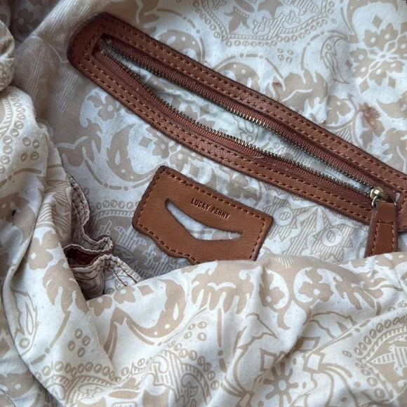 Anthropologie Lucky Penny Shoulder Bag Overnight Tote Satchel Floral Leather - Picture 6 of 16